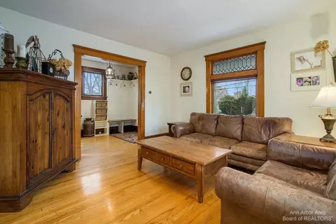 220 3rd St, Ann Arbor, MI 48103 photo 2