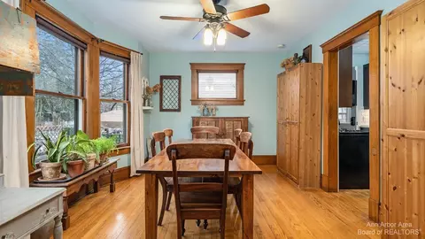 220 3rd St, Ann Arbor, MI 48103 photo 4