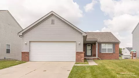 7104 Maplelawn Dr, Ypsilanti, MI 48197