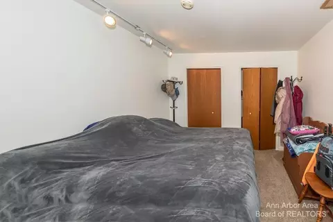 543 Echo Ct, Saline, MI 48176 photo 26
