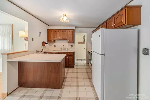 3576 Cushing Ct, Dexter, MI 48130 photo 9