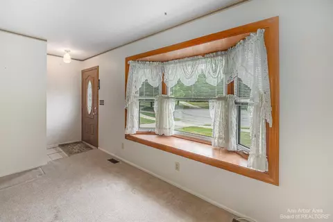 3576 Cushing Ct, Dexter, MI 48130 photo 5