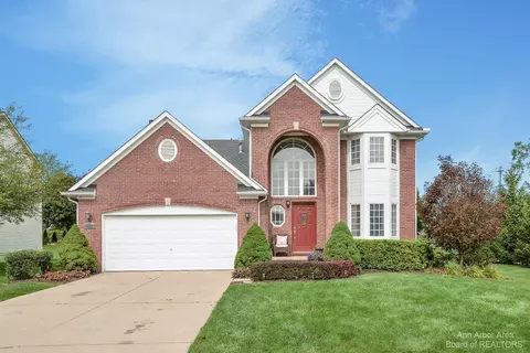 3026 Honeysuckle Dr, Ann Arbor, MI 48103
