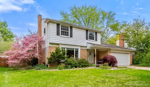 1518 Gregory St, Ypsilanti, MI 48197