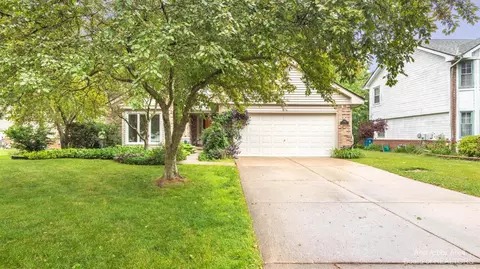 3960 Palisades Blvd, Ypsilanti, MI 48197