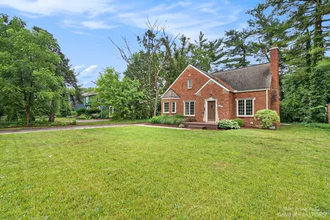 1408 E Stadium Blvd, Ann Arbor, MI 48104 photo 4