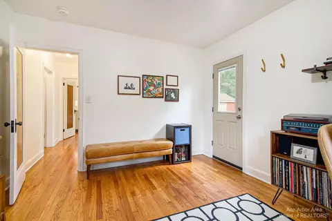 1408 E Stadium Blvd, Ann Arbor, MI 48104 photo 17