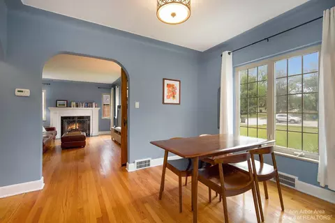 1408 E Stadium Blvd, Ann Arbor, MI 48104 photo 10