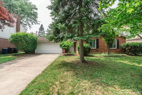 2850 Renfrew St, Ann Arbor, MI 48105