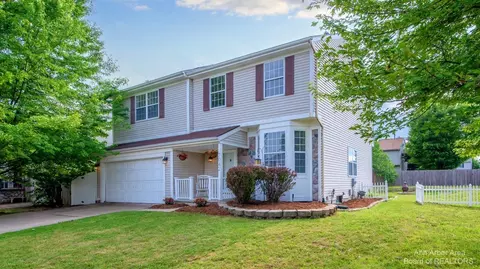 7042 Indian Wells Dr, Ypsilanti, MI 48197