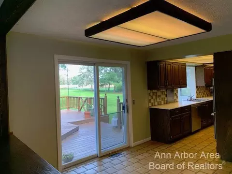 3544 Surrey Dr, Saline, MI 48176 photo 19