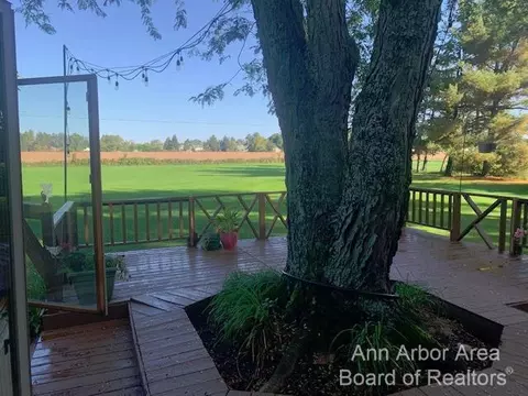 3544 Surrey Dr, Saline, MI 48176 photo 12