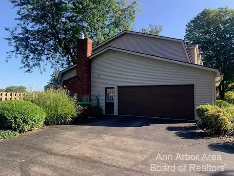 3544 Surrey Dr, Saline, MI 48176 photo 14