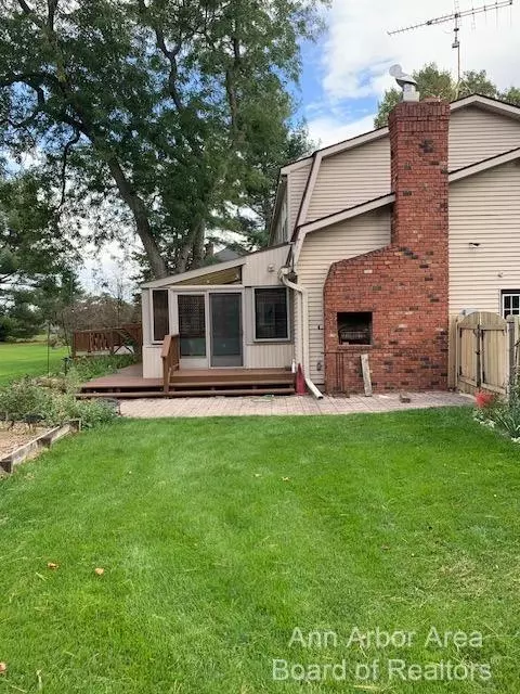 3544 Surrey Dr, Saline, MI 48176 photo 38