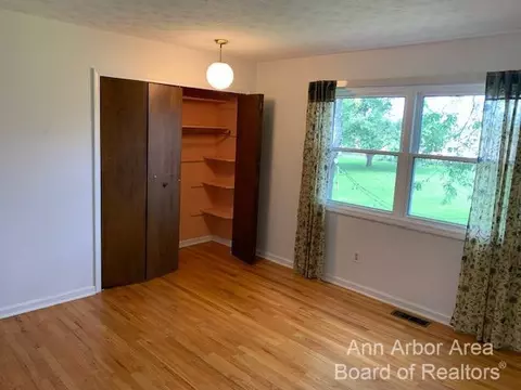 3544 Surrey Dr, Saline, MI 48176 photo 32