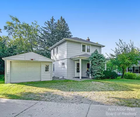 1206 Franklin Blvd, Ann Arbor, MI 48103