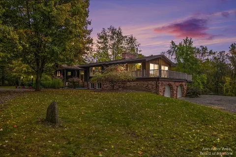 5189 W Ellsworth Rd, Ann Arbor, MI 48103
