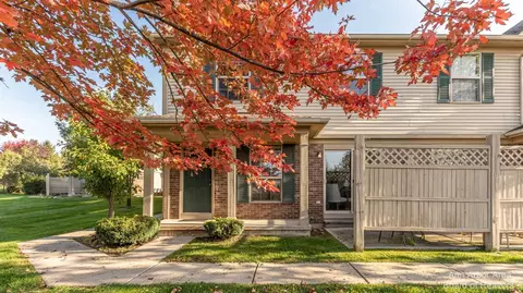186 Commons Ct, Saline, MI 48176