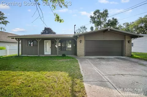 208 S Occidental Rd, Tecumseh, MI 49286