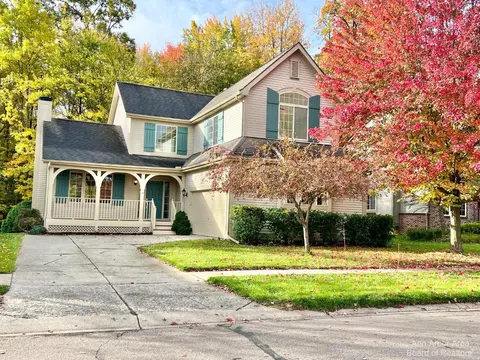 5633 Villa France, Ann Arbor, MI 48103