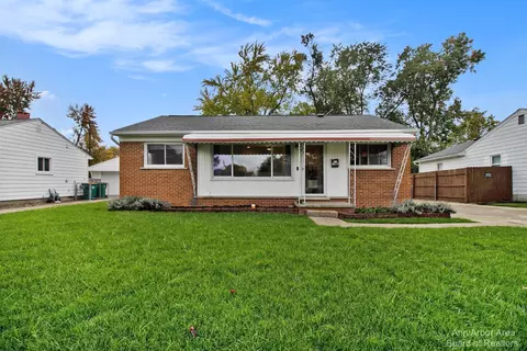 1329 Duncan Ave, Ypsilanti, MI 48198