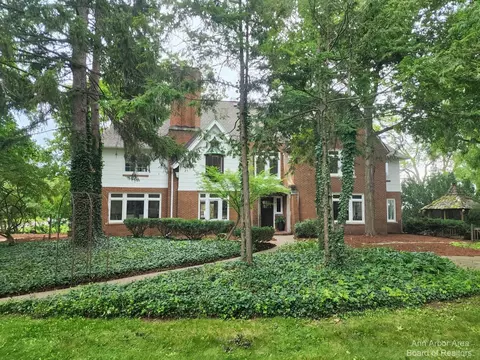 1825 Geddes Ave, Ann Arbor, MI 48104