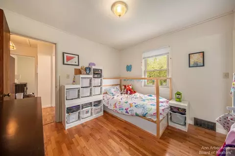 1225 Levant St, Jackson, MI 49203 photo 14