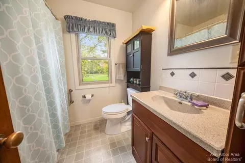 1225 Levant St, Jackson, MI 49203 photo 18