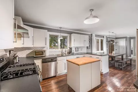 7180 N State Rd, Owosso, MI 48867 photo 10