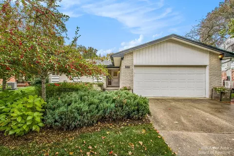 2618 Page Ct, Ann Arbor, MI 48104