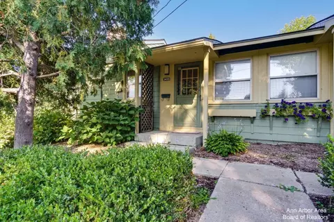 3435 Richard St, Ann Arbor, MI 48104