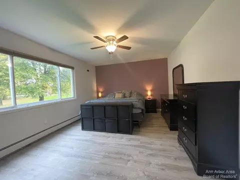 8879 Warner Rd, Saline, MI 48176 photo 18