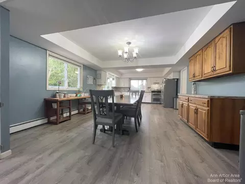 8879 Warner Rd, Saline, MI 48176 photo 3
