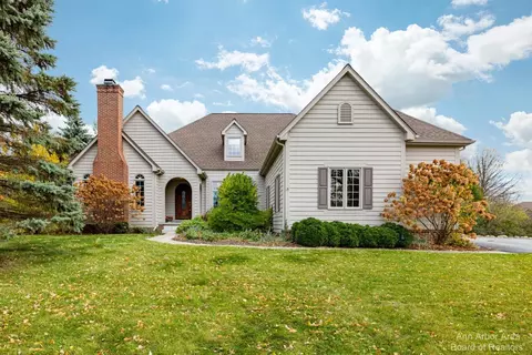 4166 Glen Eagles Ct, Ann Arbor, MI 48103