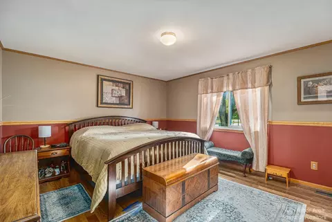 587 Berkshire Dr, Saline, MI 48176 photo 25