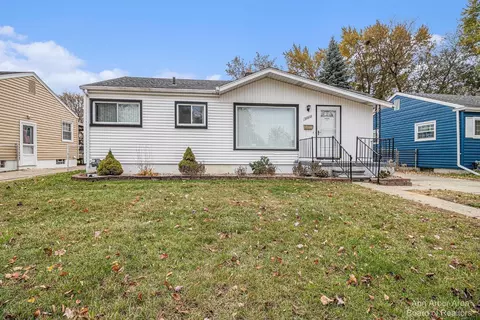 32655 Glen St, Westland, MI 48186
