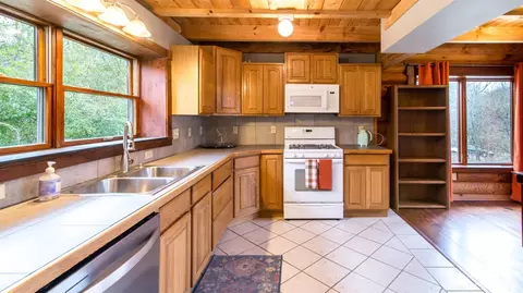 2330 N Zeeb Rd, Dexter, MI 48130 photo 17