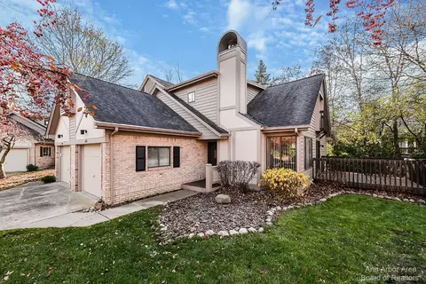 2022 Audubon Dr, Ann Arbor, MI 48103