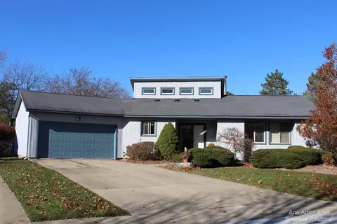 5634 Winslow Ct, Ypsilanti, MI 48197