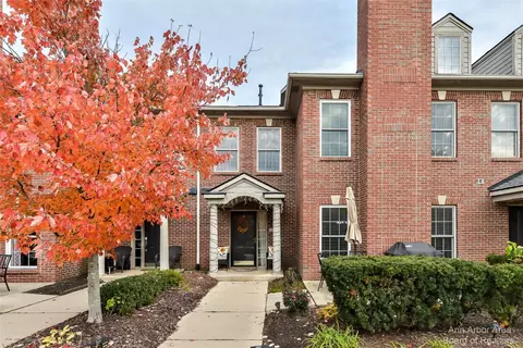 5584 Hampshire Ln, Ypsilanti, MI 48197