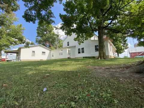 9631 Lickley Rd, Pittsford, MI 49271