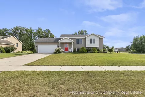 1834 143rd Ave, Dorr, MI 49323 photo 2