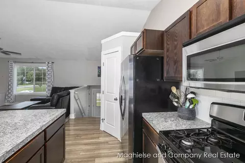 1834 143rd Ave, Dorr, MI 49323 photo 13