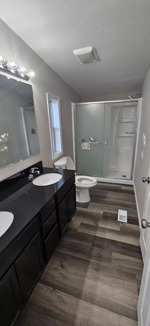529 Brigham St, Plainwell, MI 49080 photo 9