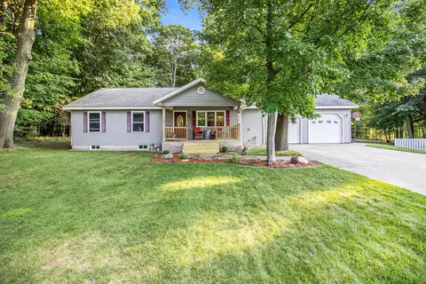 6603 Park View Ct, Ludington, MI 49431
