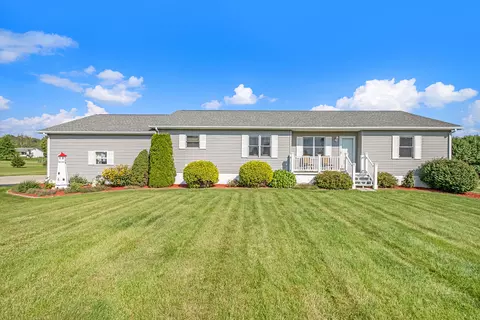 4900 N Lake Rd, Columbiaville, MI 48421