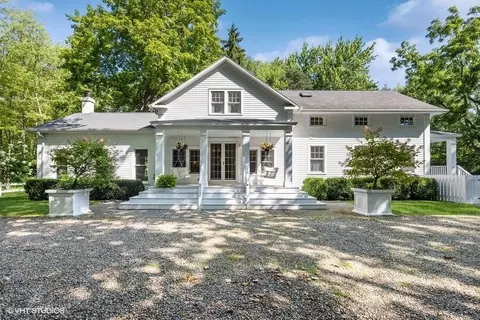 13539 Flynn Rd, Sawyer, MI 49125