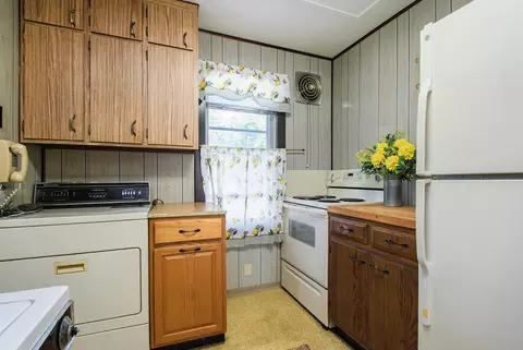 6404 E Lake Ln, Sawyer, MI 49125 photo 8