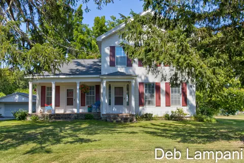 9631 Vergennes St SE, Lowell, MI 49331
