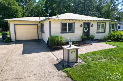 14578 Riley St, Holland, MI 49424